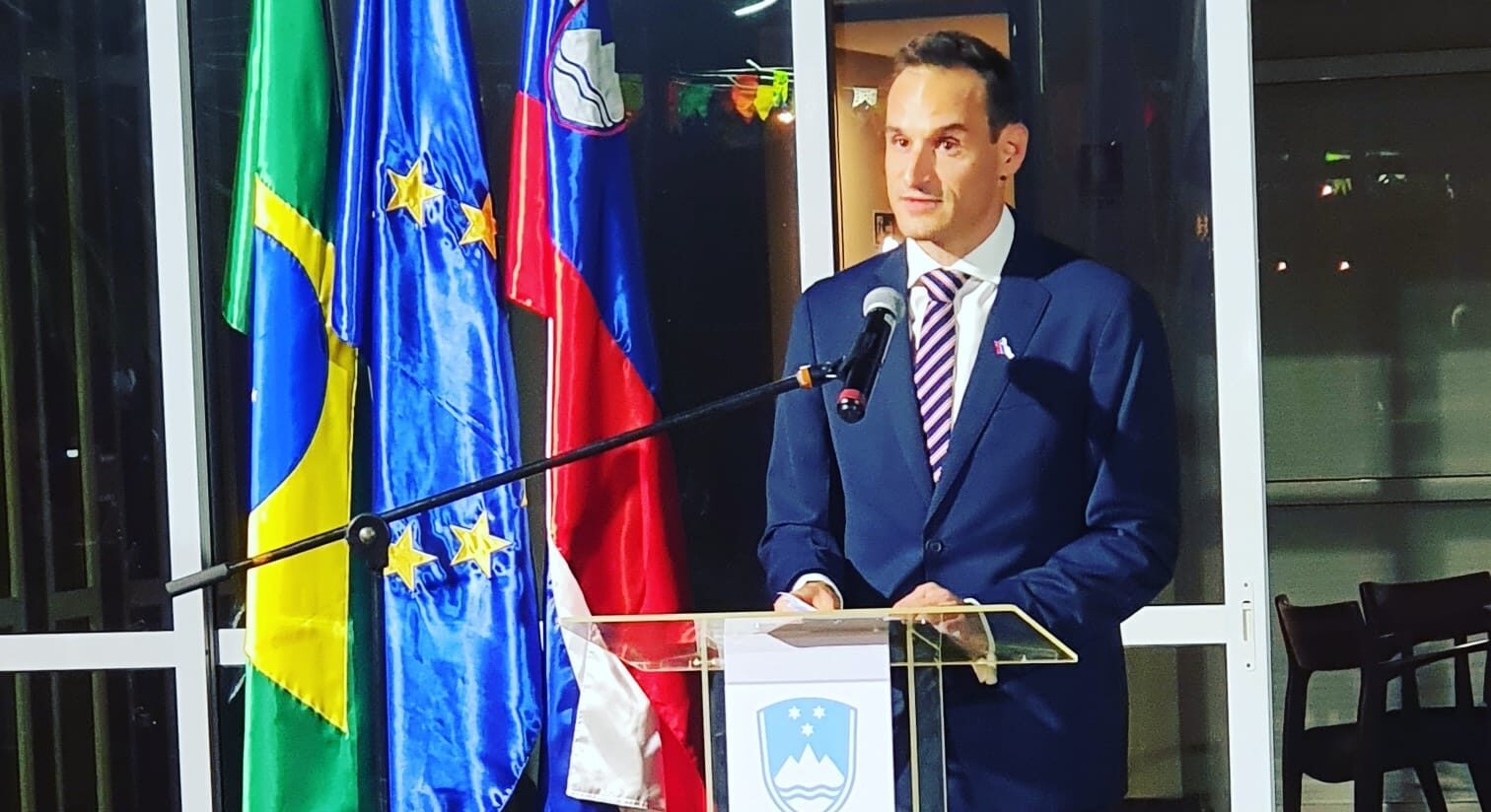 Embaixador da Eslovênia Gorazd Rencelj comemora a independência do país