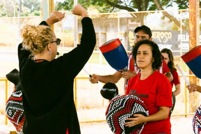 Percussionista Alê Rosa. Foto Bella Montiel