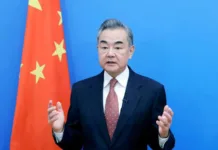 Chanceler chinês diz que China e EUA devem manter o caminho rumo à construção de uma relação construtiva de estabilidade estratégica